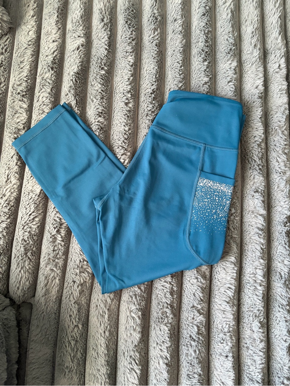 Zyia Teal Reflective Pocket leggings
